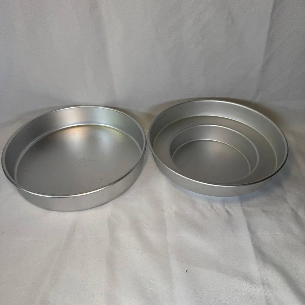 Wilton Performance Pans Aluminum Cake Pan Set 10in Round & 2-Tier Round 506-2209